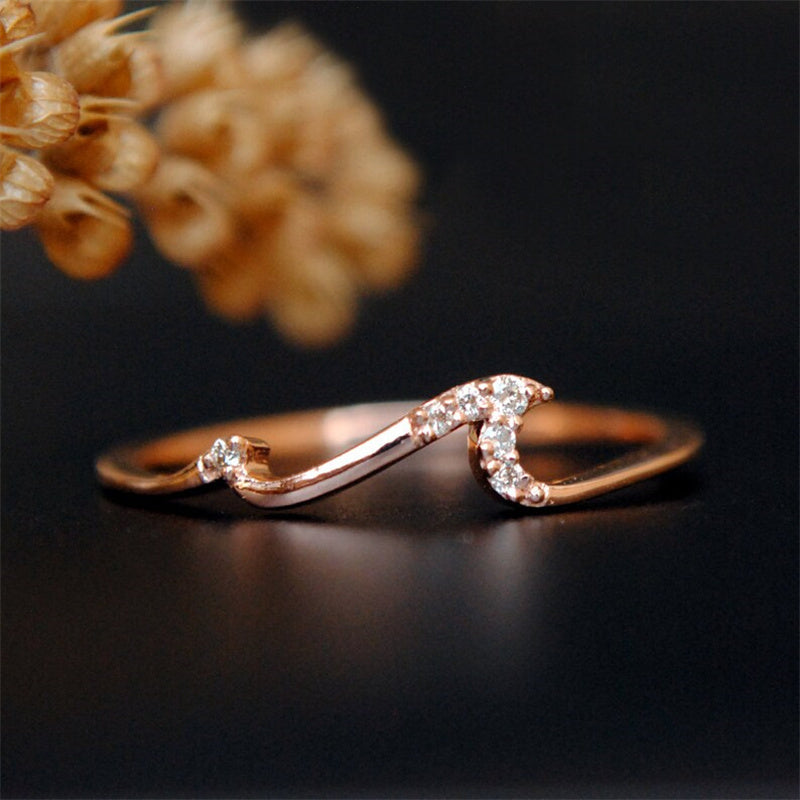 Delicate Wavy Ring with Tiny Clear Stones