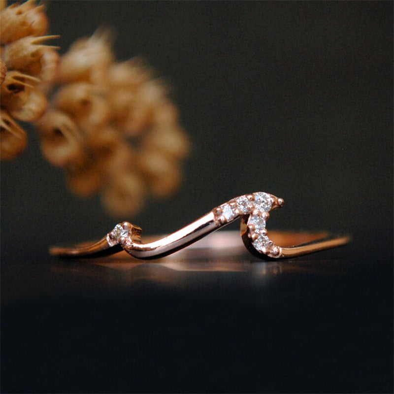Delicate Wavy Ring with Tiny Clear Stones